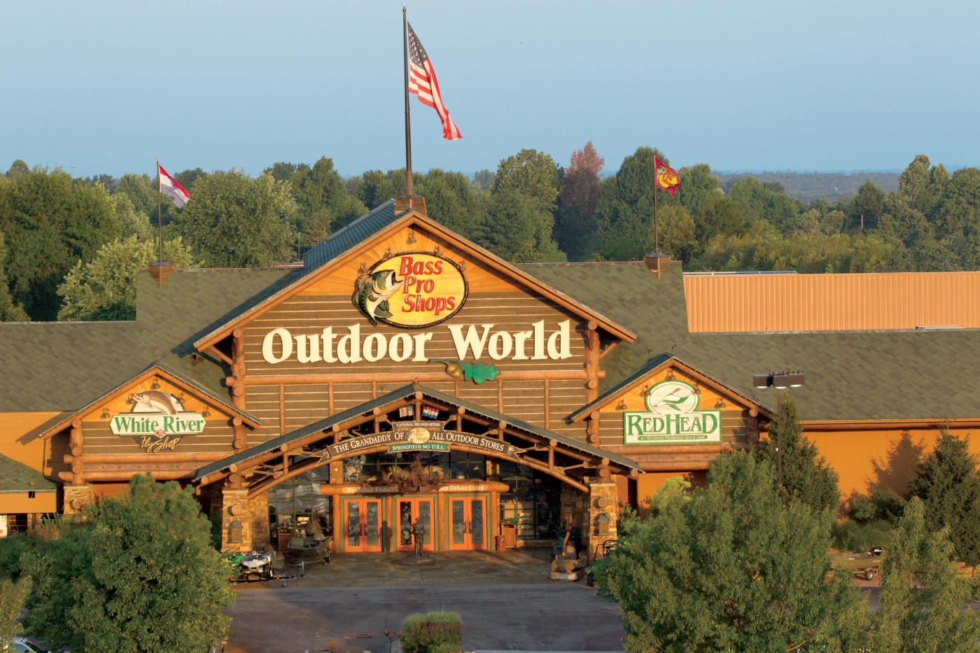 Bass Pro Boating Center | Springfield, MO | Boat and ATV Dealer